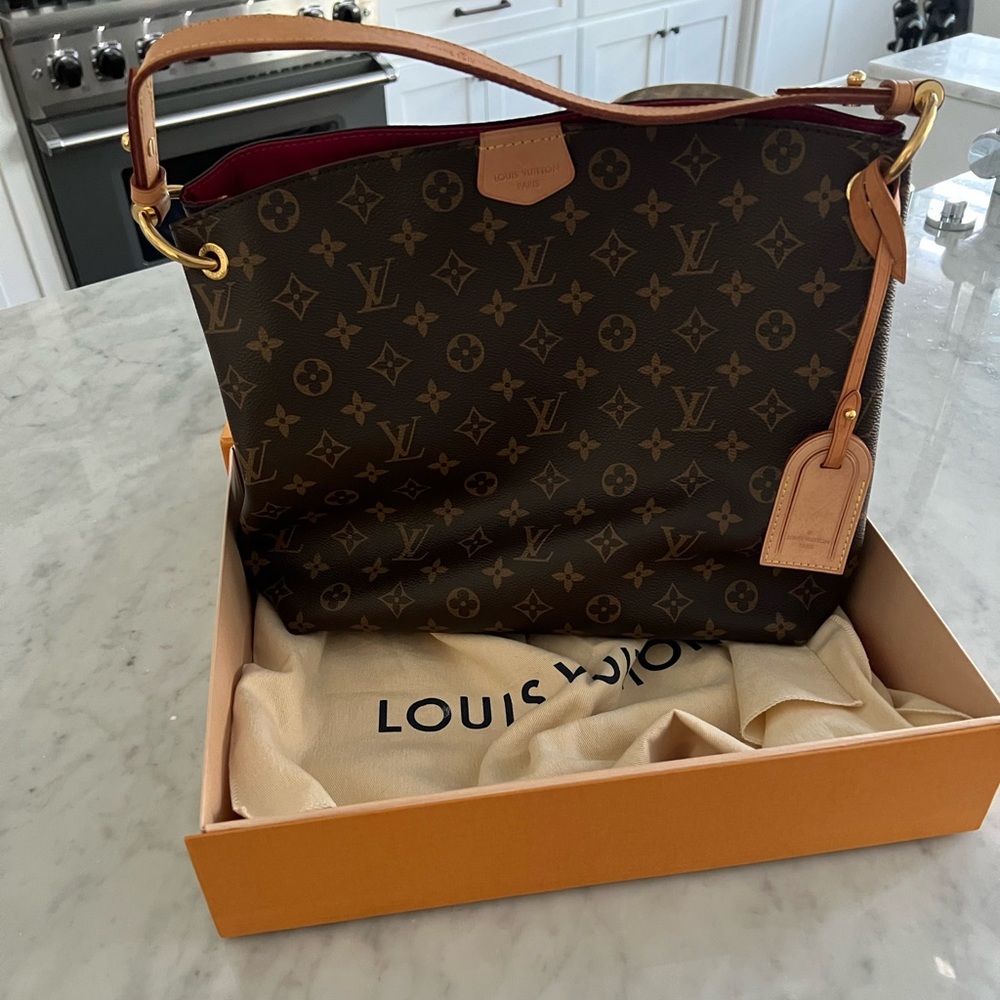Louis Vuitton Graceful PM